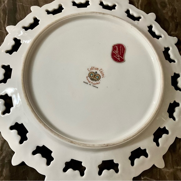 Vintage Lefton’s Collectible Hand Painted Floral Design Porcelain China Plate - Picture 4 of 4